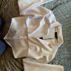 White collar detail long sleeve crop